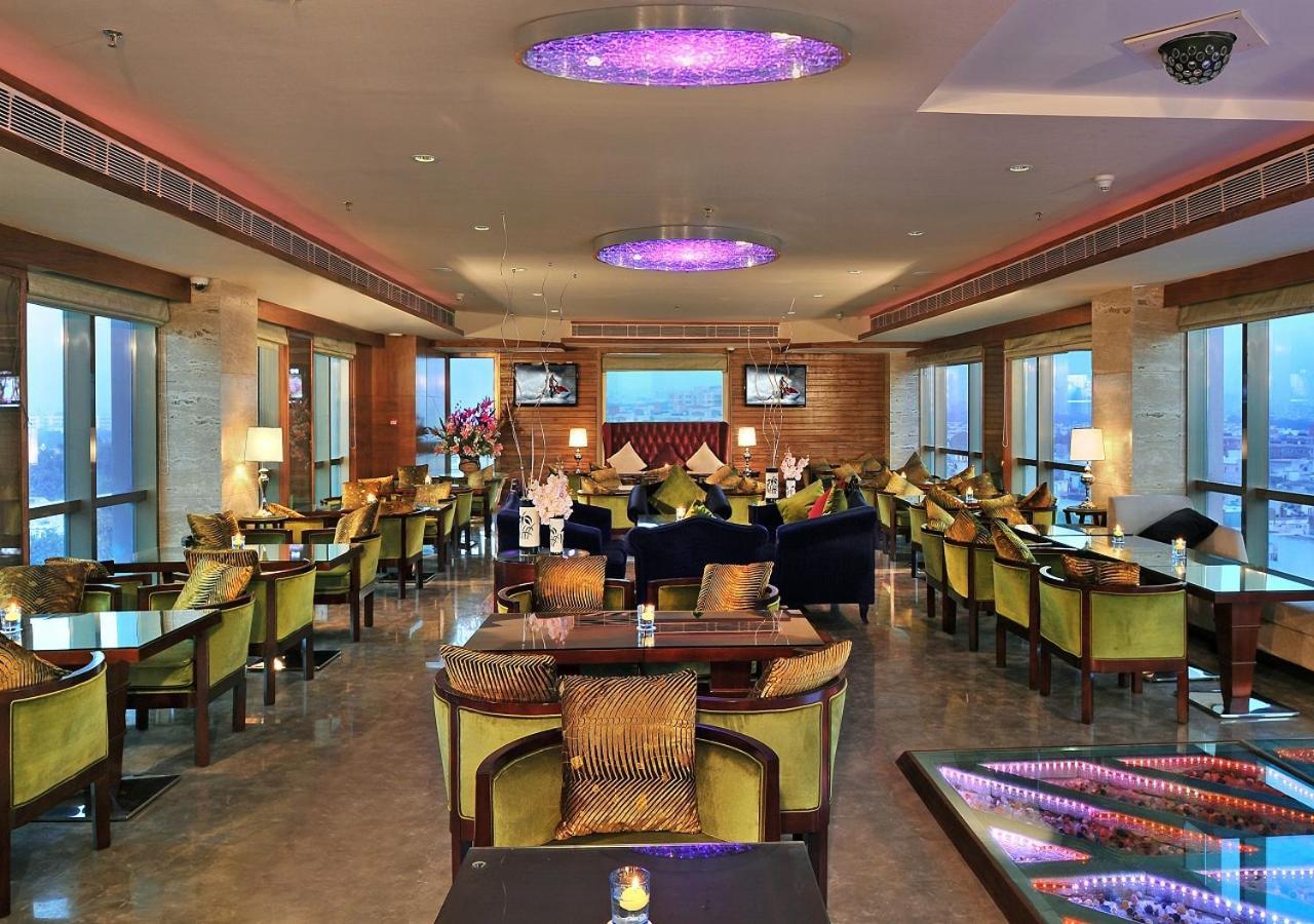 Skycity Hotel Γκουργκάον Εξωτερικό φωτογραφία