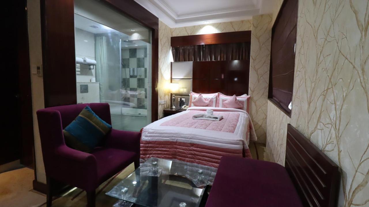 Skycity Hotel Γκουργκάον Εξωτερικό φωτογραφία