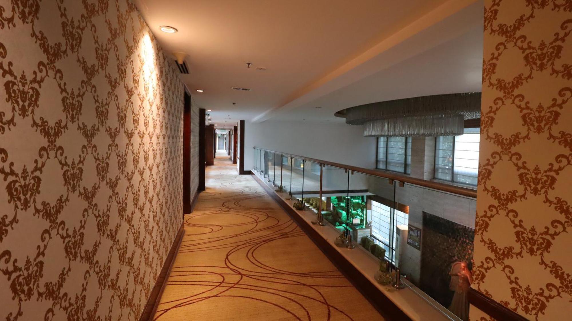 Skycity Hotel Γκουργκάον Εξωτερικό φωτογραφία