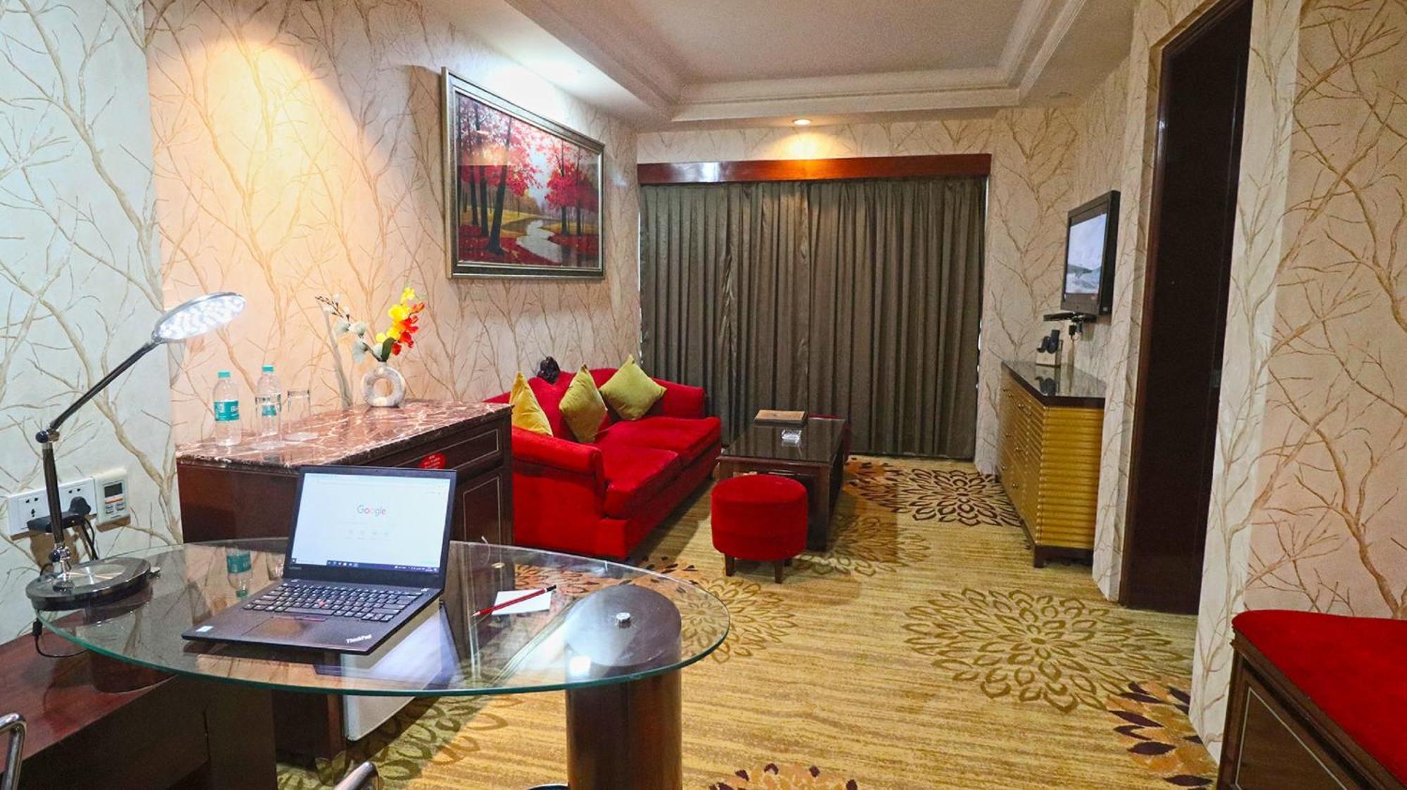 Skycity Hotel Γκουργκάον Εξωτερικό φωτογραφία